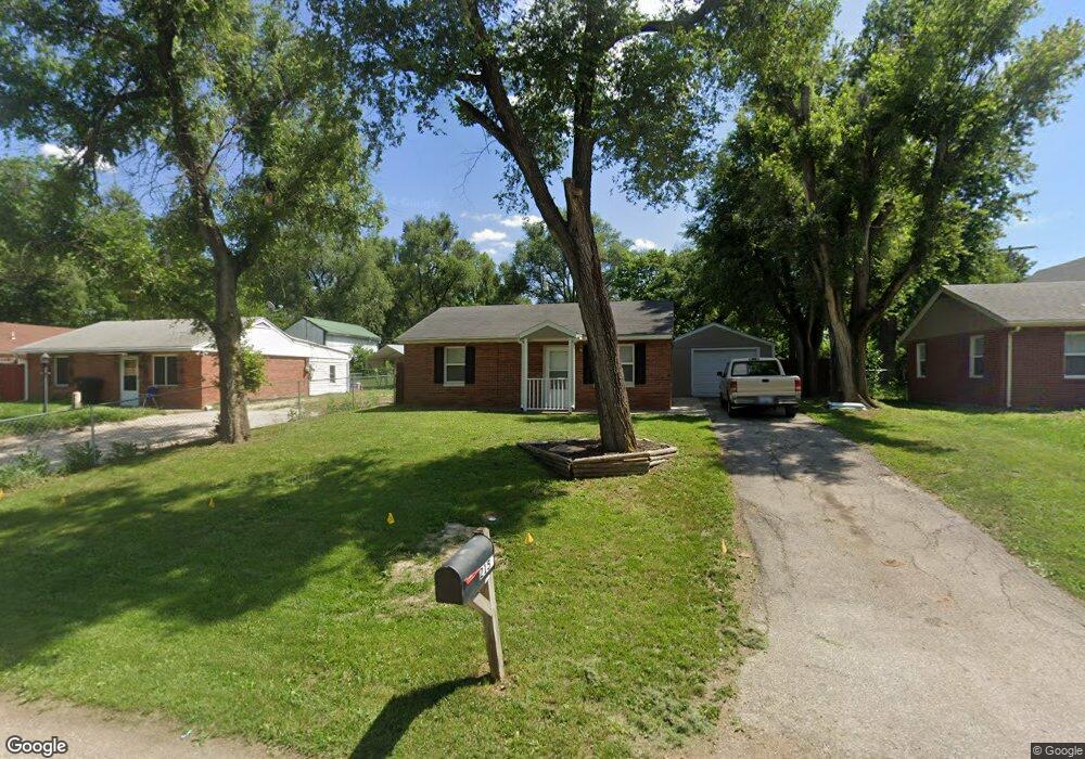 215 SW Heights Rd, Topeka, KS 66609 - photo 1