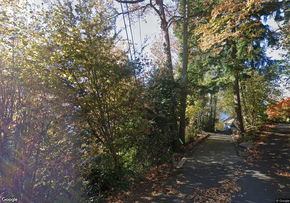 4311 Forest Ave SE, Mercer Island, WA 98040 - photo 1