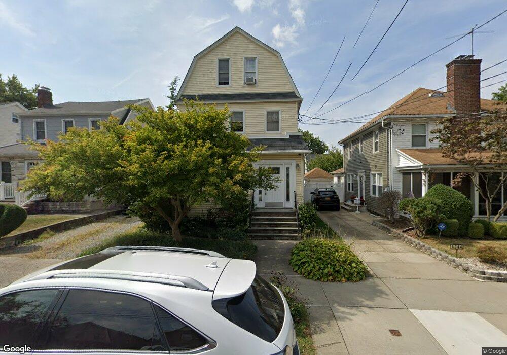 4348 169th St, Flushing, NY 11358 - photo 1