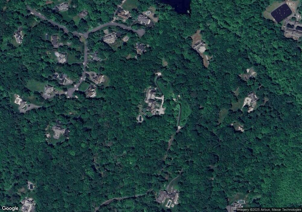 14 Cowdray Park Dr, Greenwich, CT 06831 - photo 1