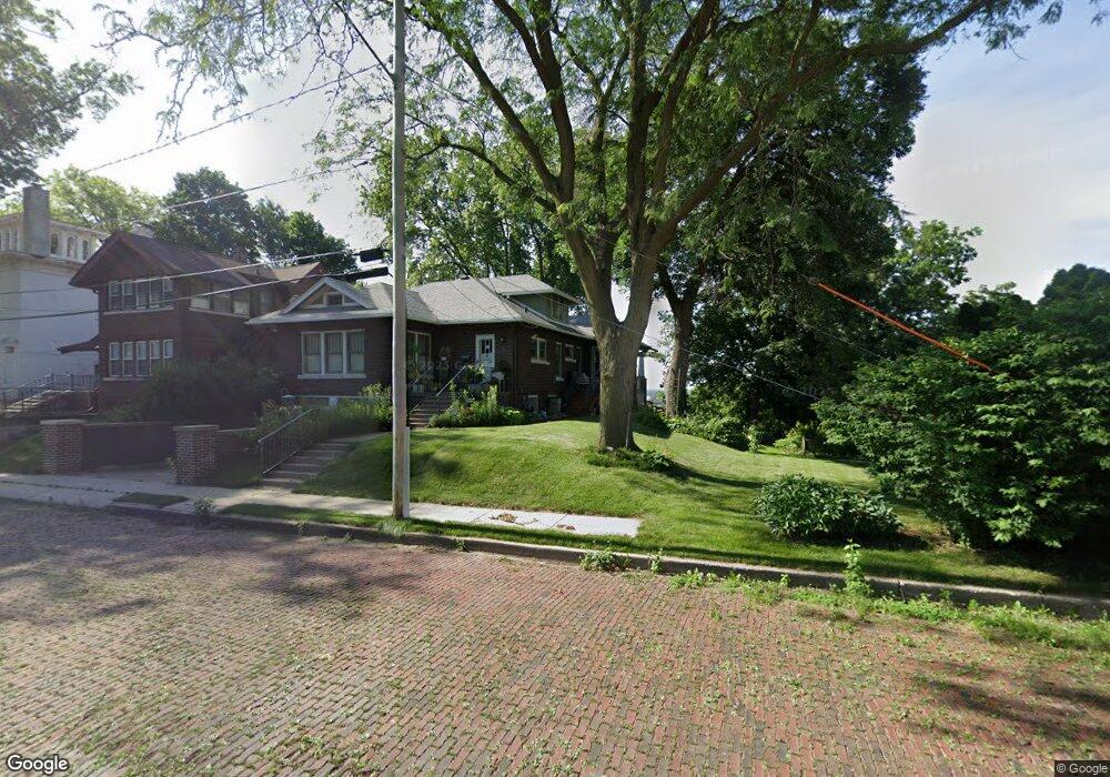 1539 Clay St, Davenport, IA 52804 - photo 1