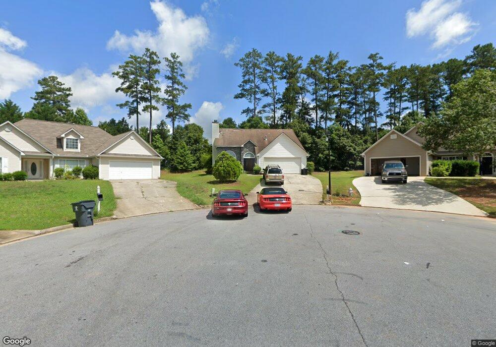 10568 Marigold Ct, Hampton, GA 30228 - photo 1