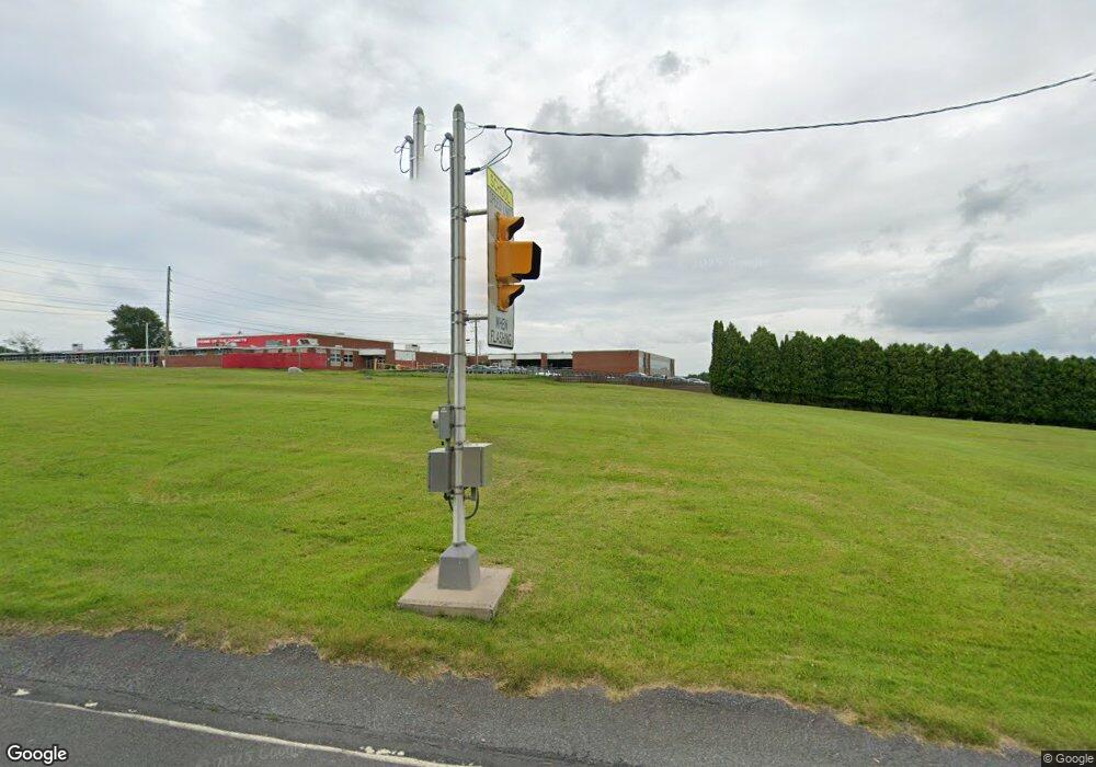 277 S Mountain Blvd, Mountain Top, PA 18707 - photo 1