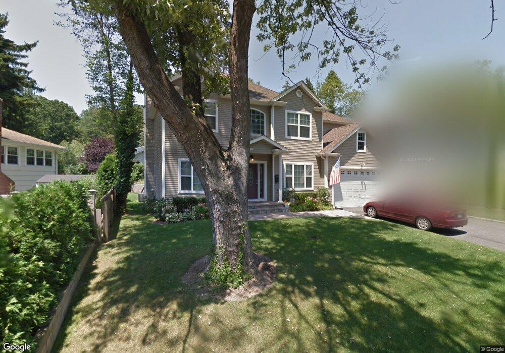 63 Glen Cove Dr, Glen Head, NY 11545 - photo 1