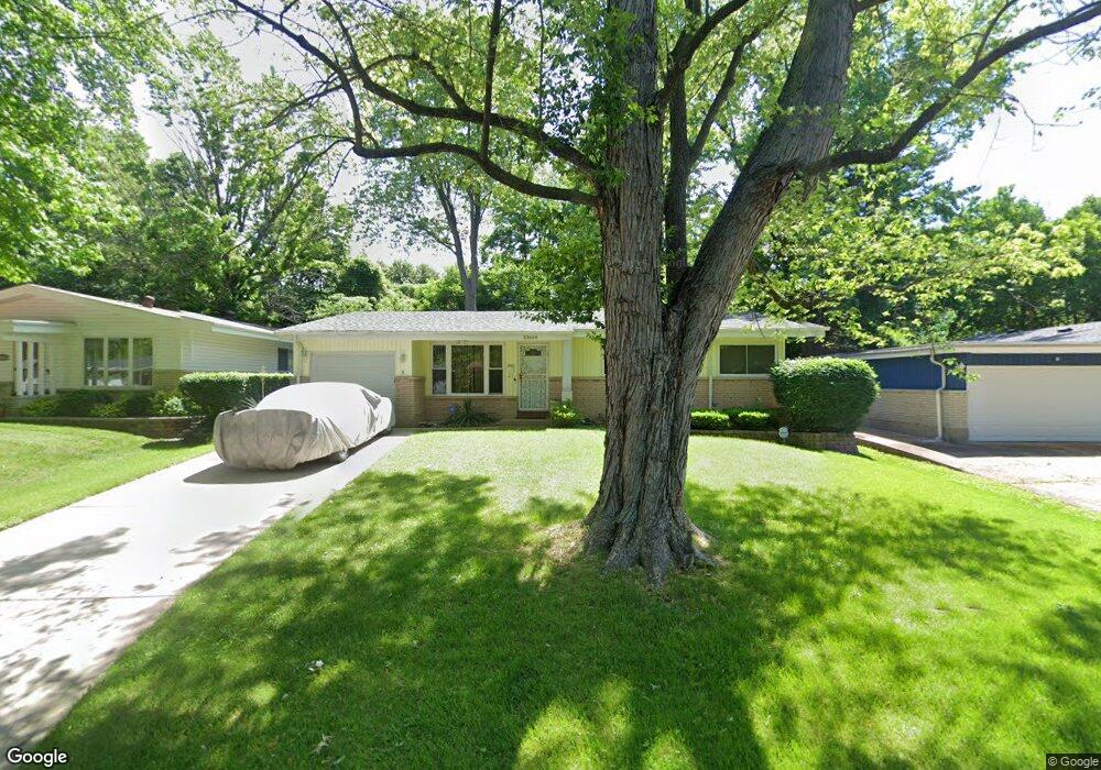 10654 Hallwood Dr, Saint Louis, MO 63136 - photo 1