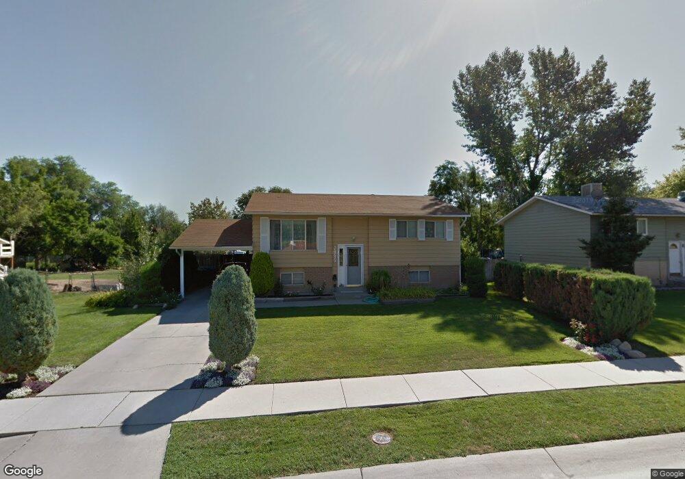 7995 Laguna Dr, West Jordan, UT 84088 - photo 1