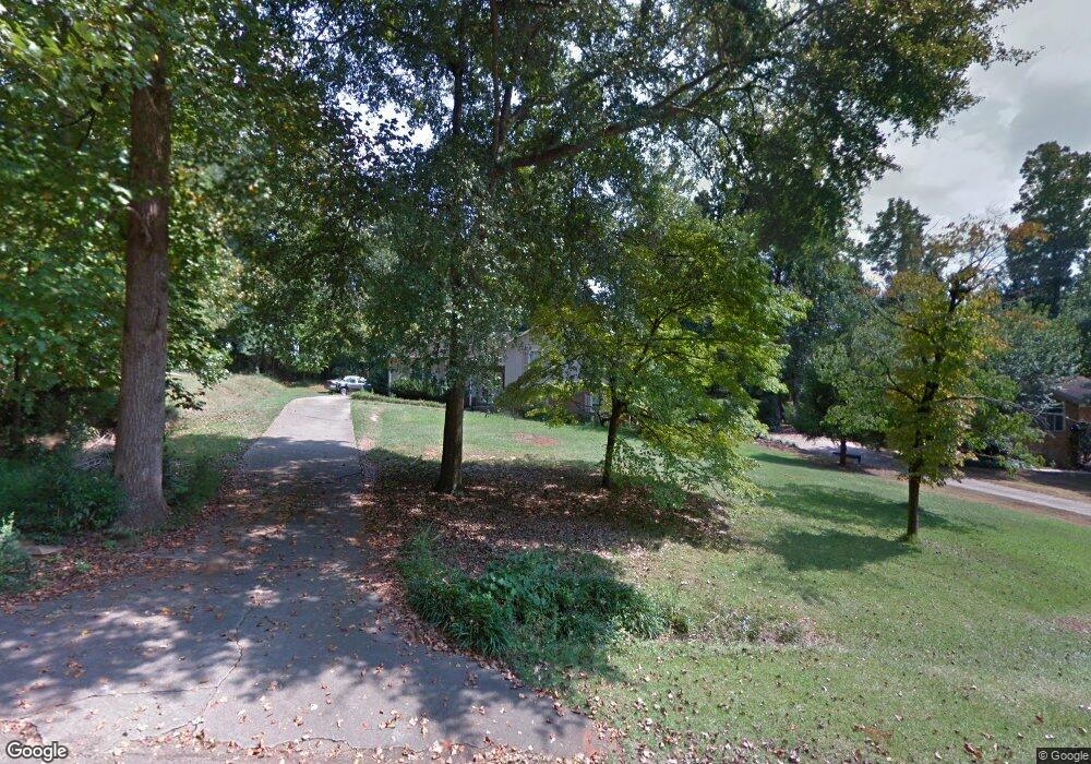 69 Forest Hill Ct, Commerce, GA 30529 - photo 1