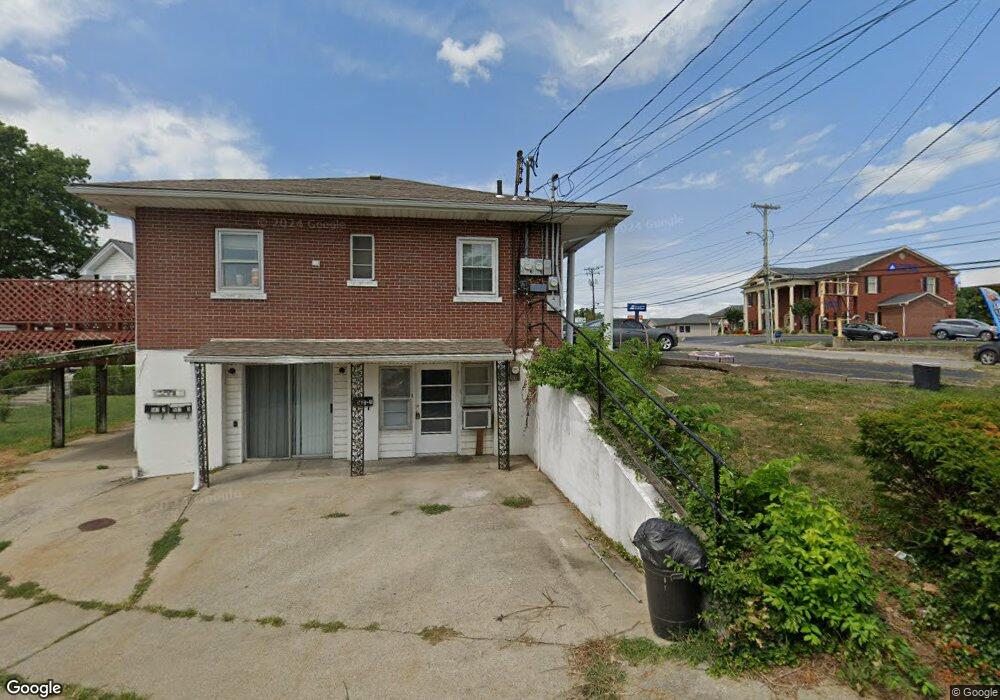 586 S College St unit 1-6, Harrodsburg, KY 40330 - photo 1