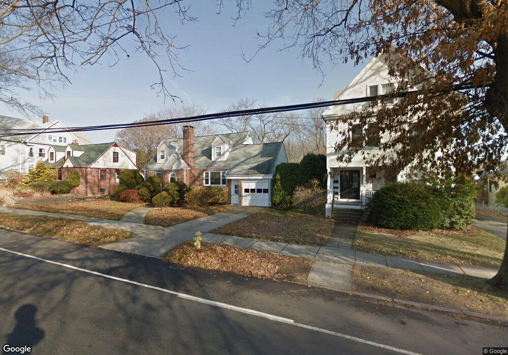 529 Townsend Ave, New Haven, CT 06512 - photo 1