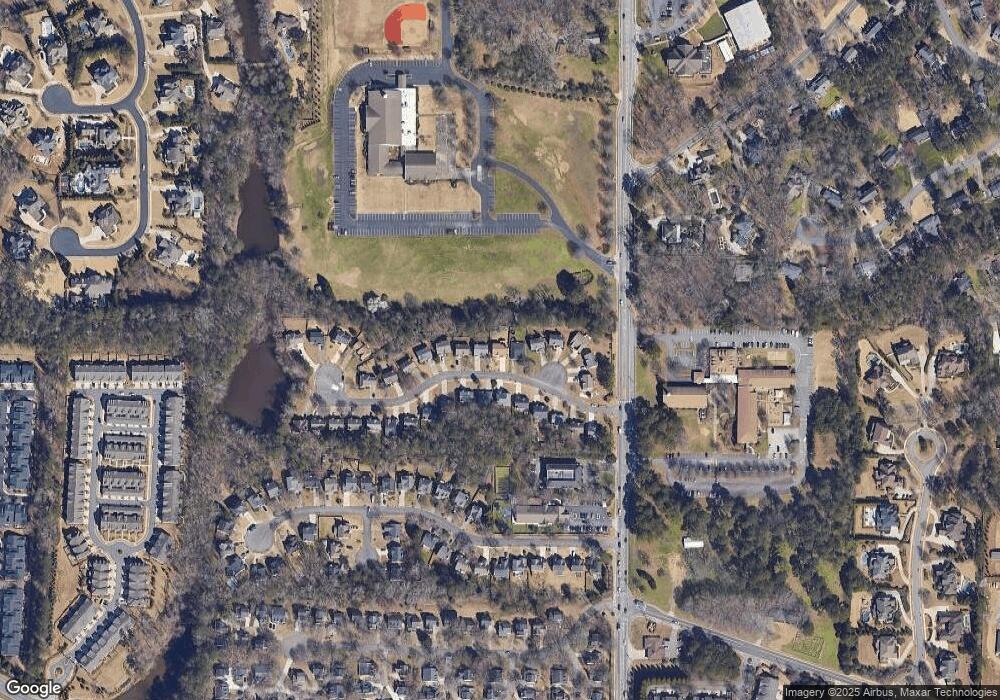 1060 Hidden Pond Ln, Roswell, GA 30075 - photo 1