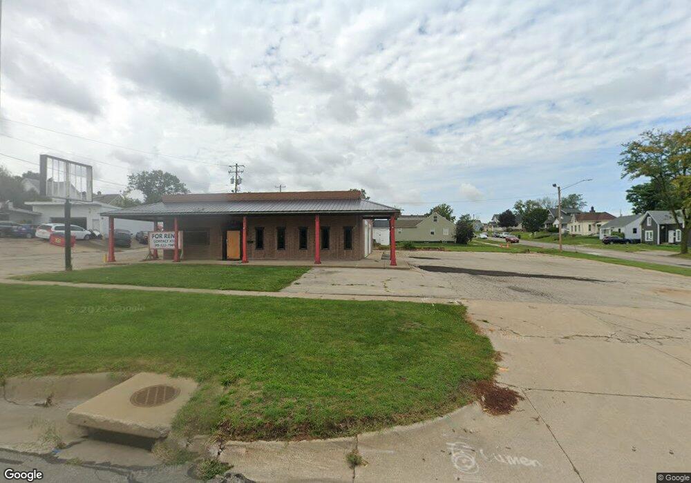 617 18th Ave SW, Cedar Rapids, IA 52404 - photo 1