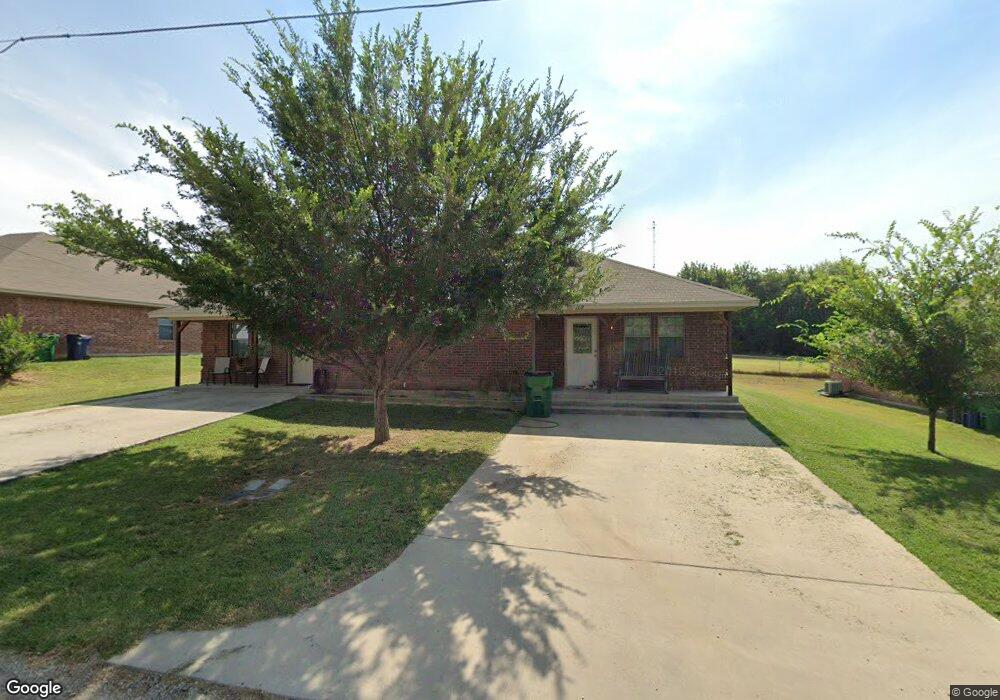 108 N Workman Rd, Decatur, TX 76234 - photo 1
