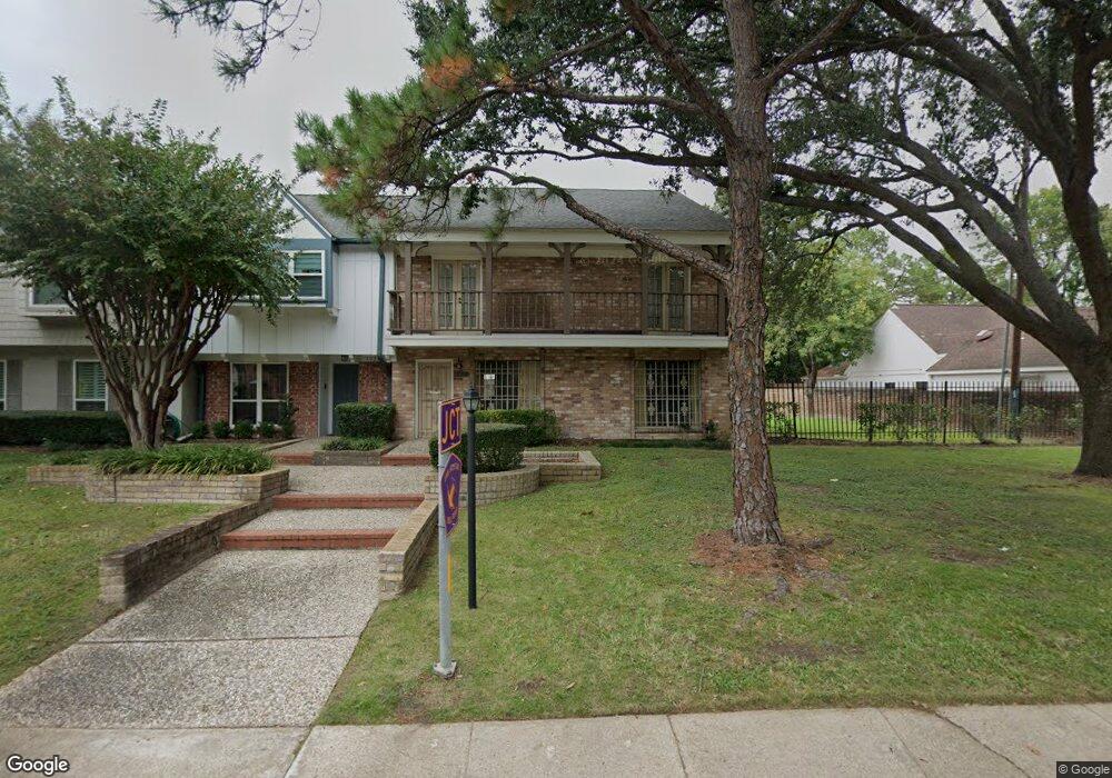 10228 Briar Forest Dr unit 22, Houston, TX 77042 - photo 1