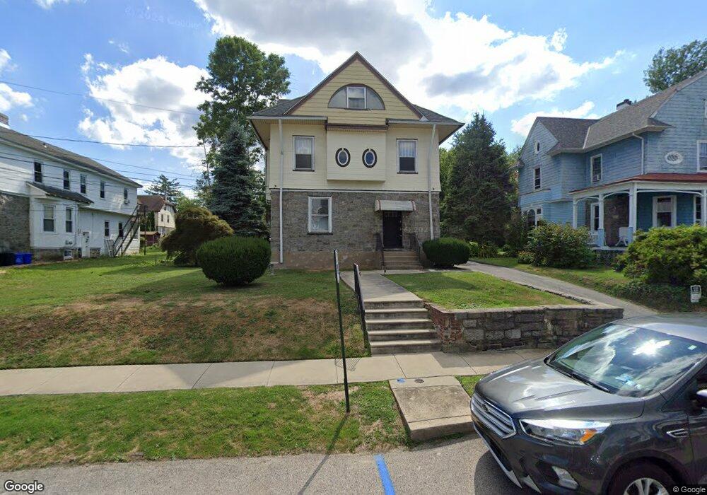 214 W Garfield Ave unit 2, Norwood, PA 19074 - photo 1