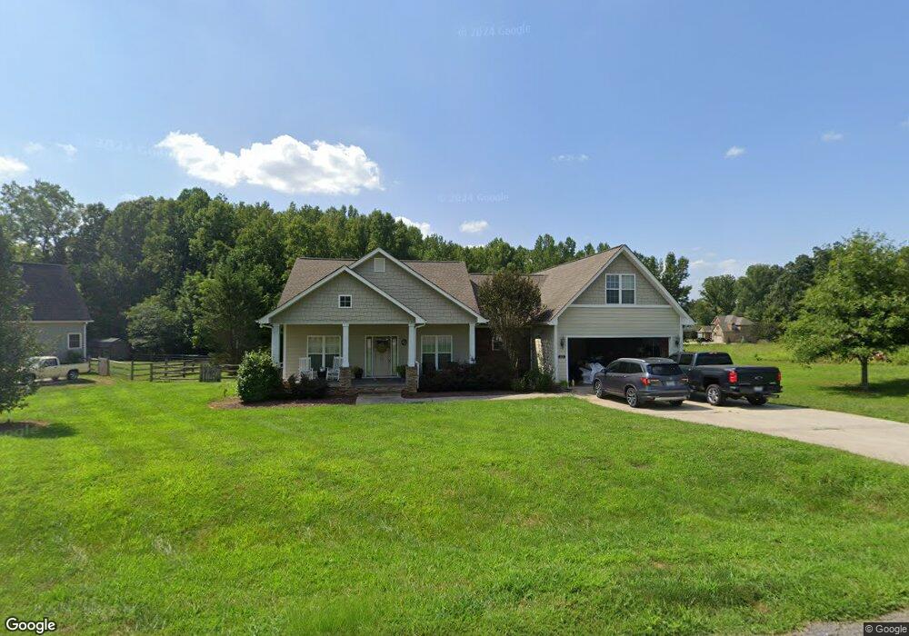 112 Sandalwood Ln, Statesville, NC 28625 - photo 1