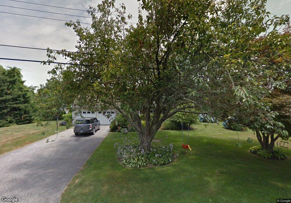 14 Bartlett Rd, Middletown, RI 02842 - photo 1