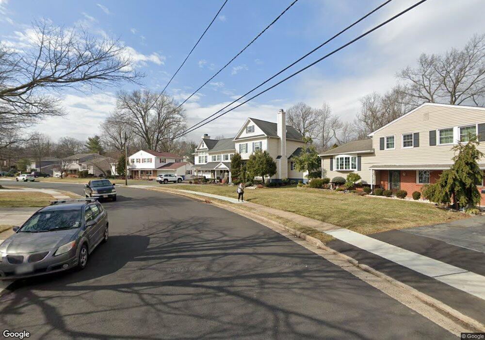 42 Stoneham Place, Metuchen, NJ 08840 - photo 1