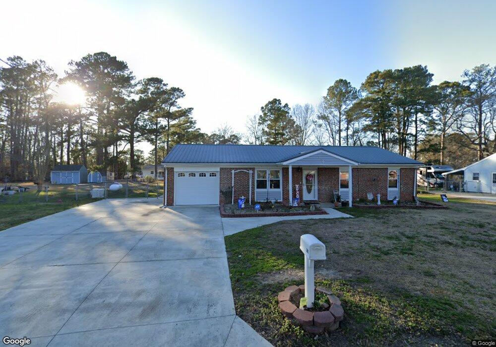 305 Tower Dr, Jacksonville, NC 28546 - photo 1