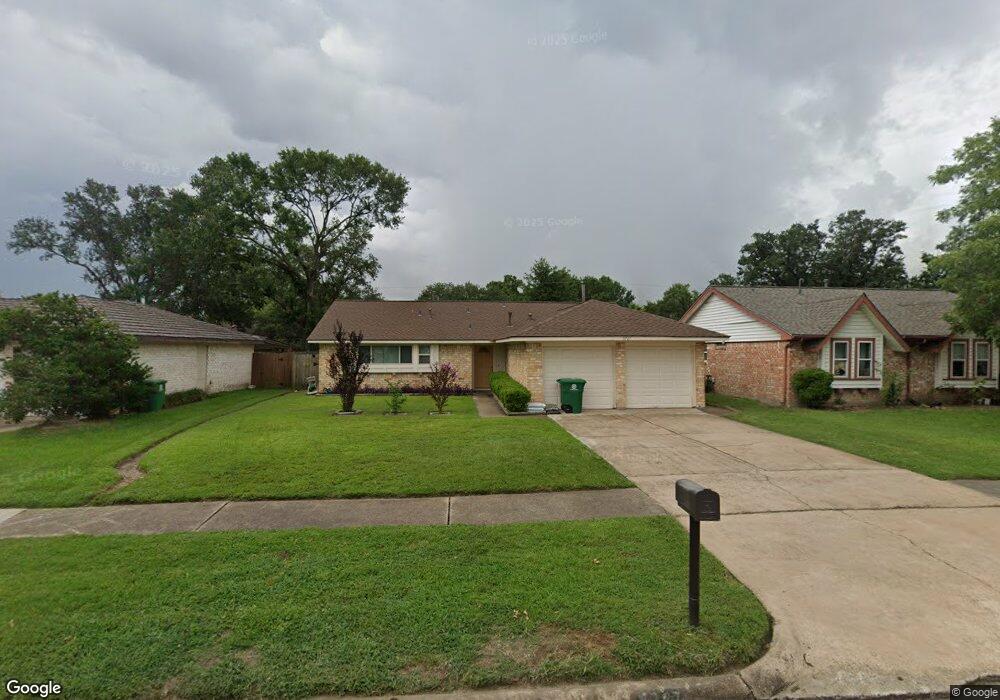 5727 Hoover St, Houston, TX 77092 - photo 1