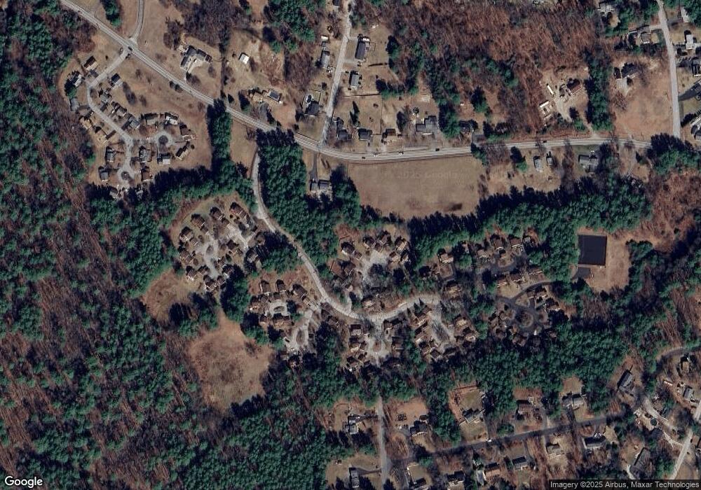 8 Partridge Ln, MerriMacK, NH 03054 - photo 1