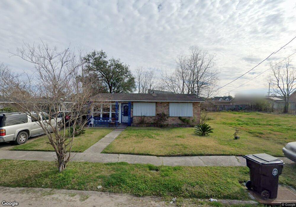 4955 Kendall Dr, New Orleans, LA 70126 - photo 1