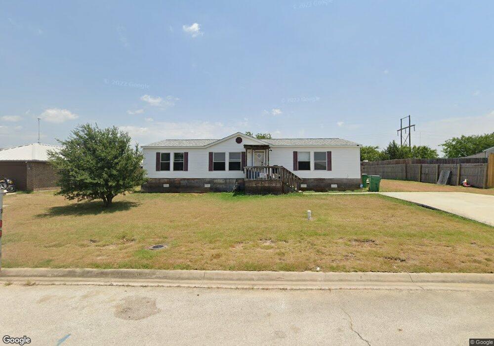 428 Glenwood St, Gainesville, TX 76240 - photo 1