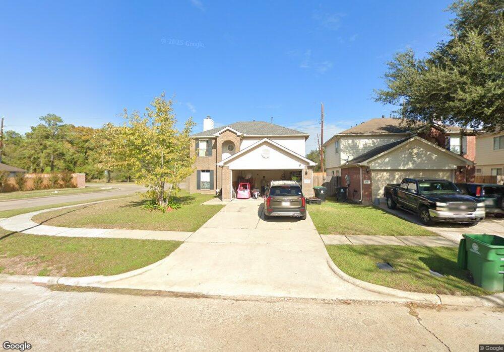 3722 Villa Glen Dr, Houston, TX 77088 - photo 1
