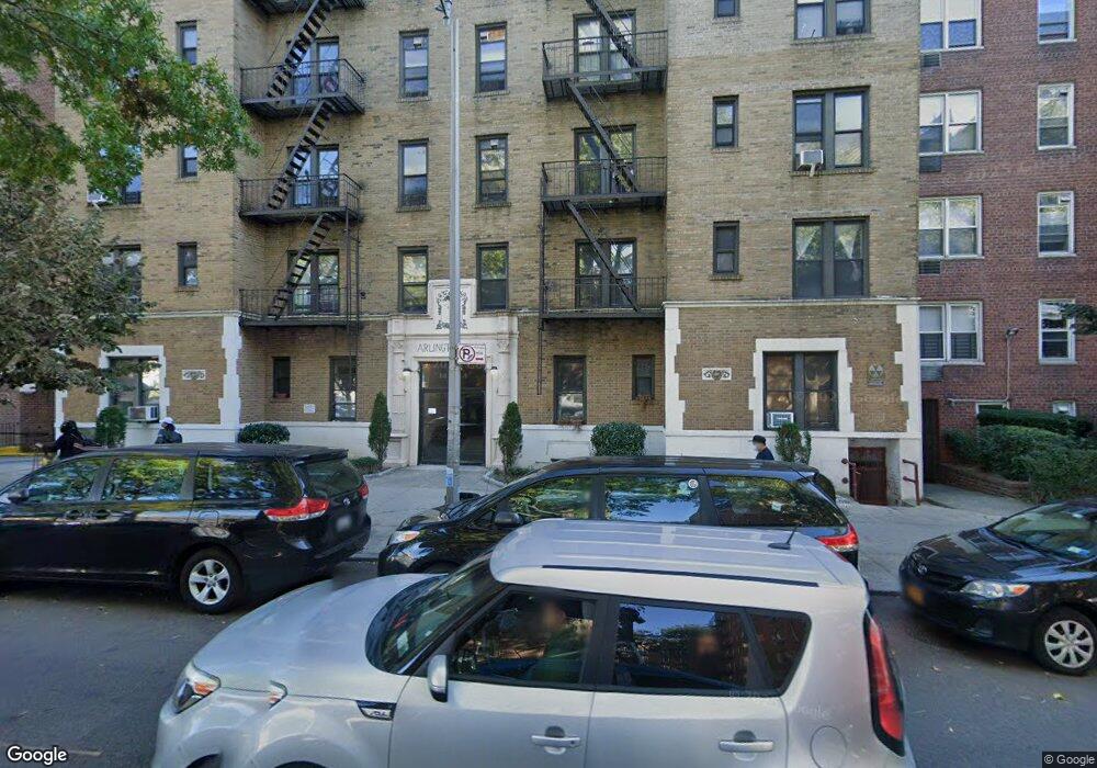 14444 Sanford Ave unit 5C, Flushing, NY 11355 - photo 1