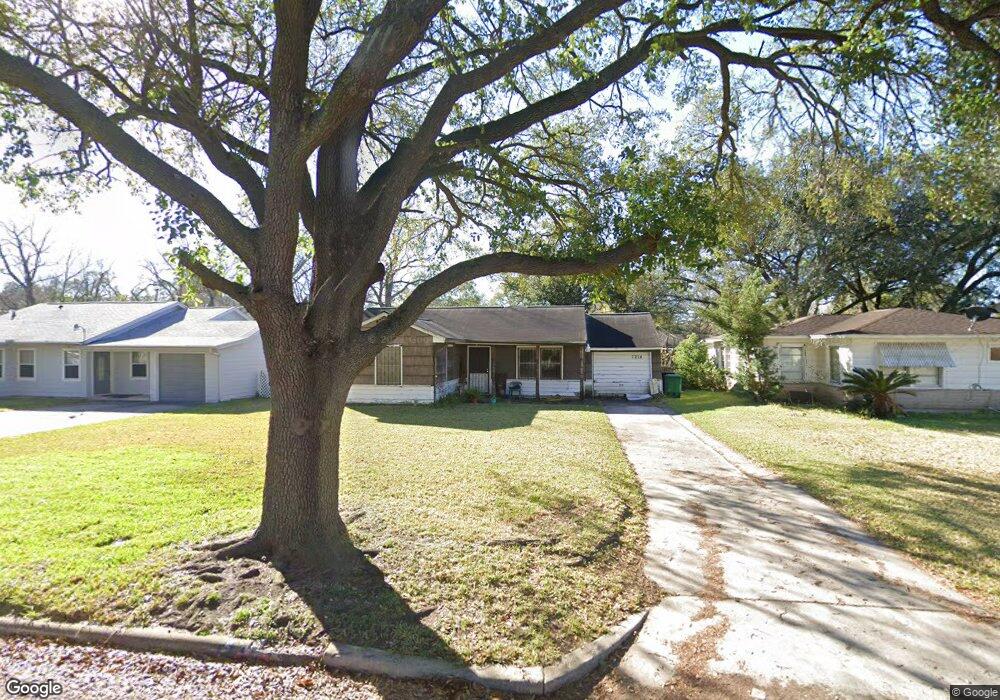 7214 Oak Hill Dr, Houston, TX 77087 - photo 1