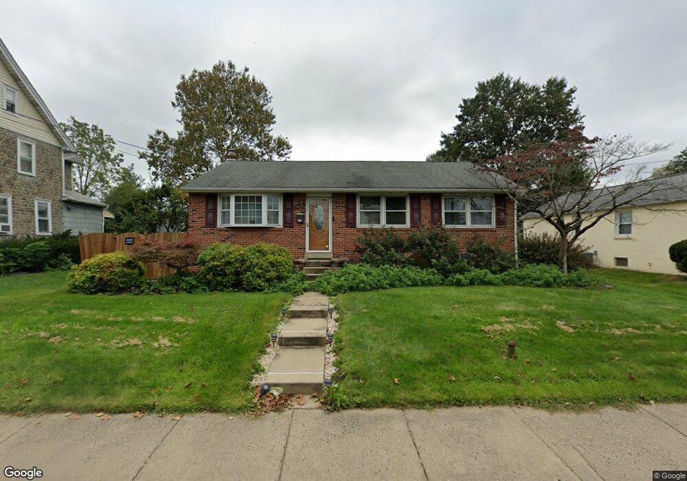 213 S Line St, Lansdale, PA 19446 - photo 1