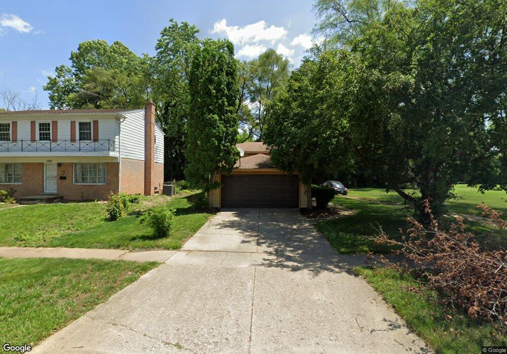 2101 Pingree Ave, Flint, MI 48503 - photo 1