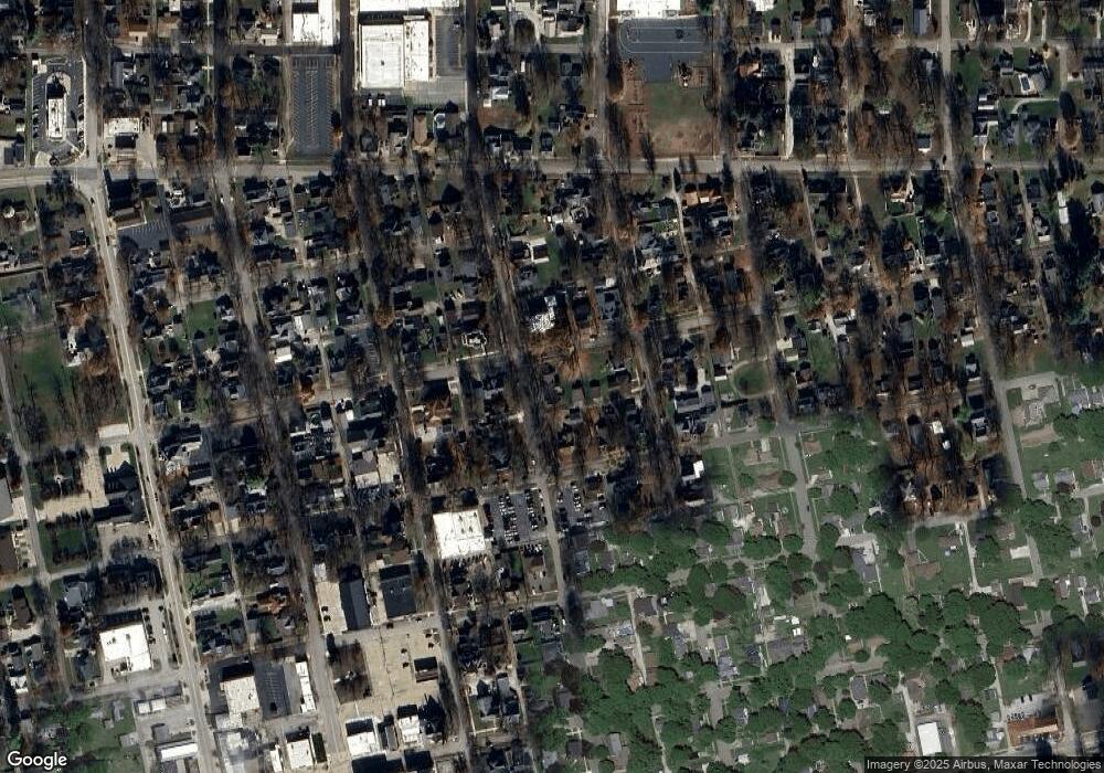 622 6th St, Covington, IN 47932 - photo 1