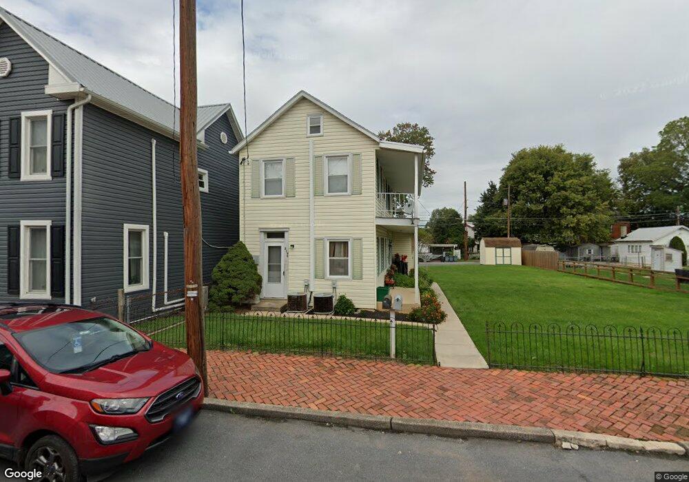 219 E Locust St, Mechanicsburg, PA 17055 - photo 1