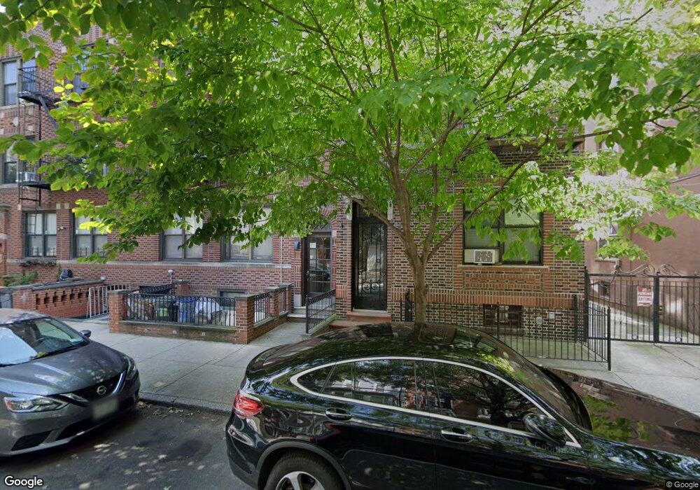 25-31 36th St unit 3-R, Long Island City, NY 11103 - photo 1