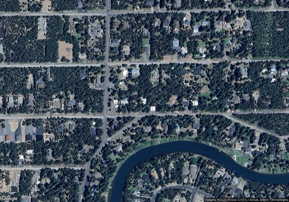 17230 Kingsburg Rd, Bend, OR 97707 - photo 1