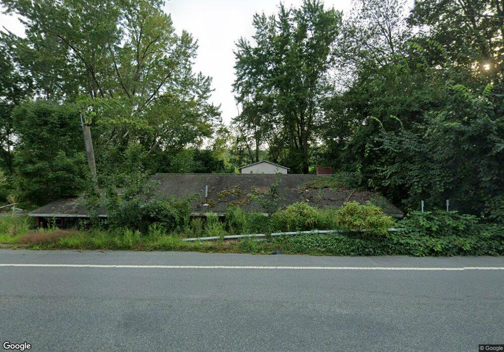 2557 Providence Rd, Northbridge, MA 01534 - photo 1