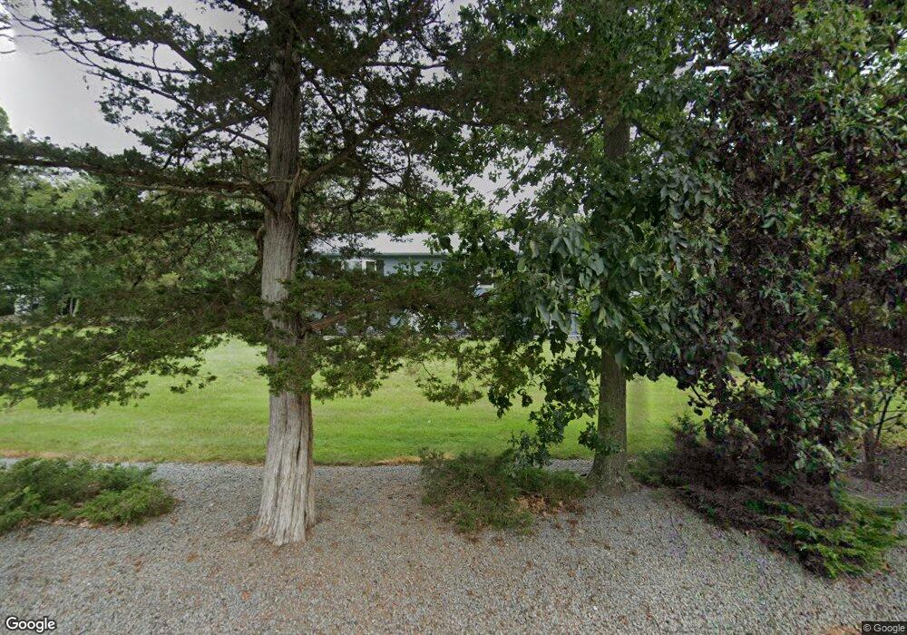 122 Maple St, Douglas, MA 01516 - photo 1