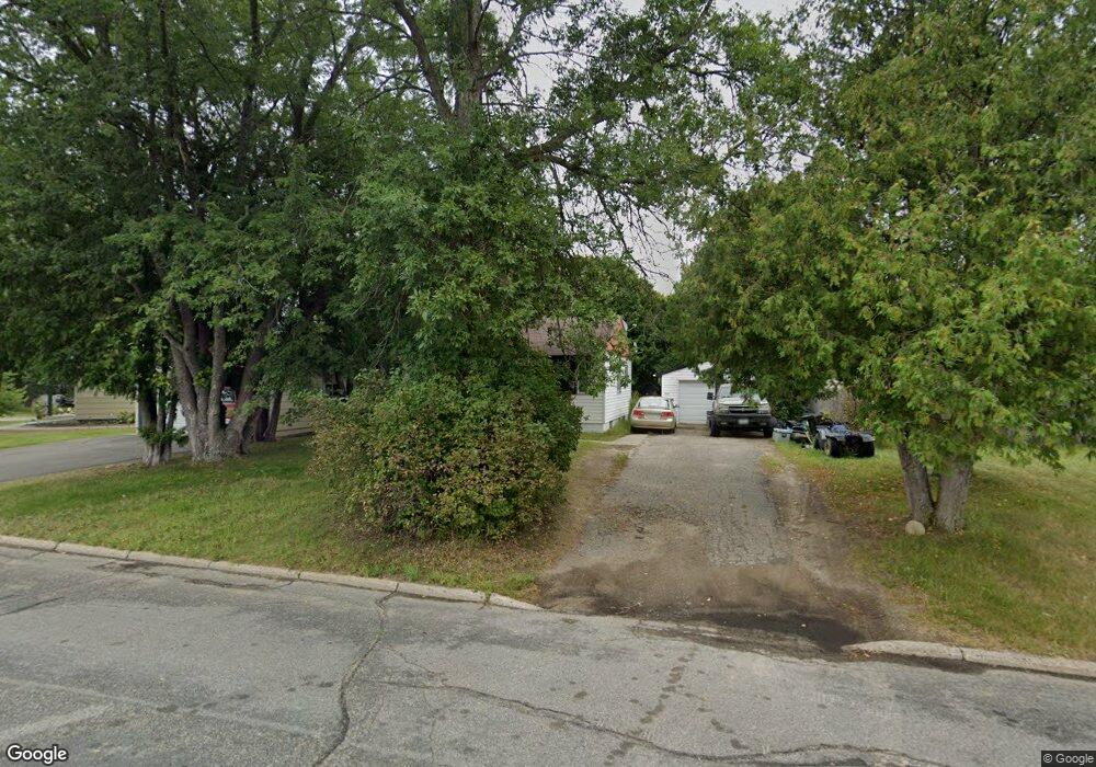 804 Clover Ln, Grand Rapids, MN 55744 - photo 1