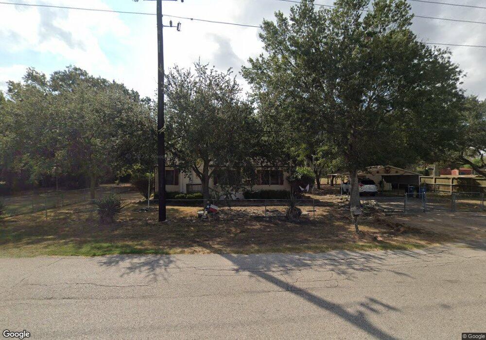 2205 Waller St, Waller, TX 77484 - photo 1
