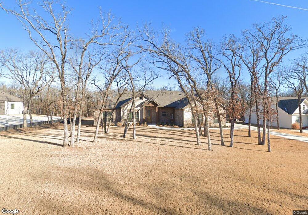 292 Scenic Wood Dr, Azle, TX 76020 - photo 1