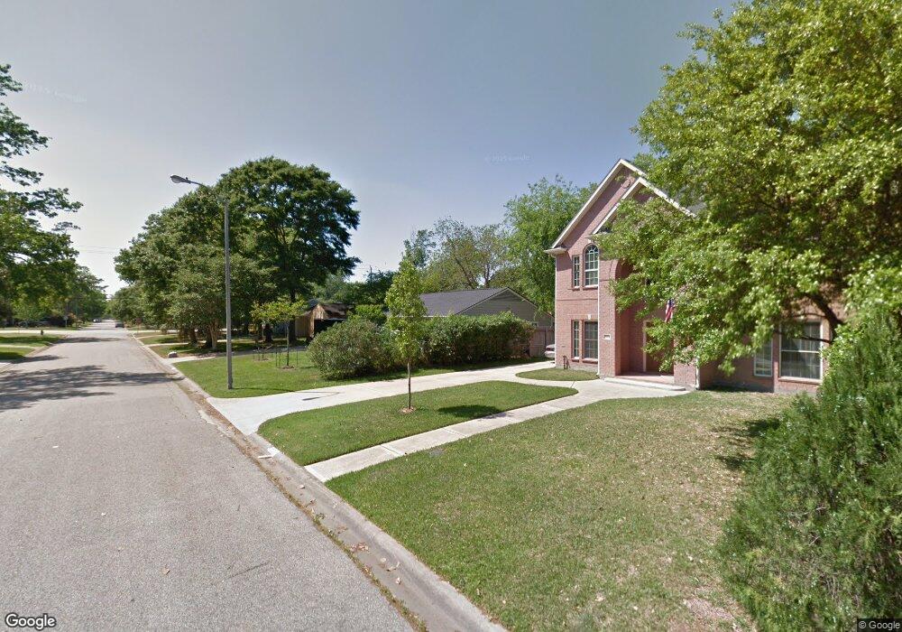 1728 Libbey Dr, Houston, TX 77018 - photo 1