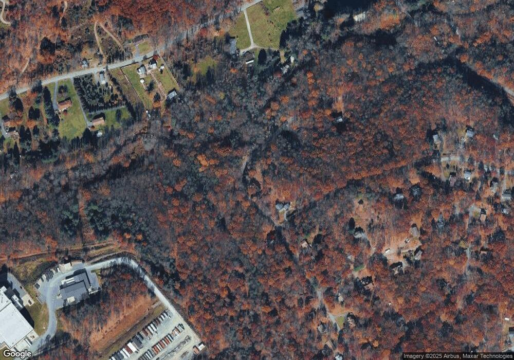 197 Pine Tree Dr, Cresco, PA 18326 - photo 1