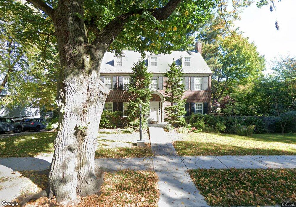 103 Clinton Rd, Brookline, MA 02445 - photo 1