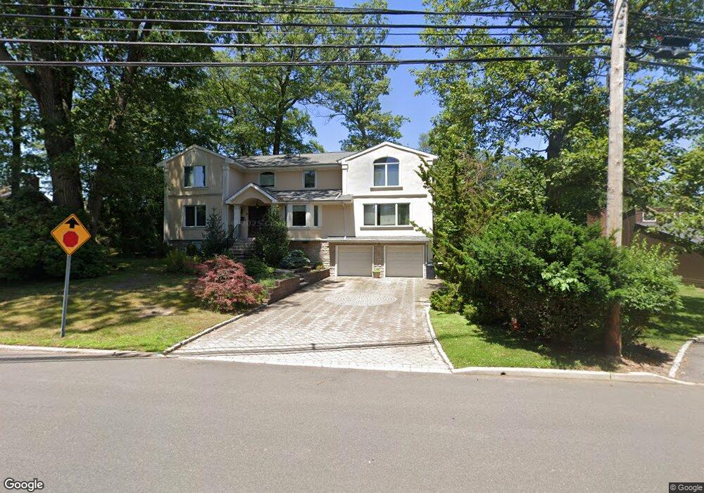 2 Johnson Ave, Englewood Cliffs, NJ 07632 - photo 1