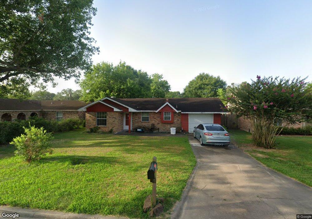502 E Southland Ave, Alvin, TX 77511 - photo 1