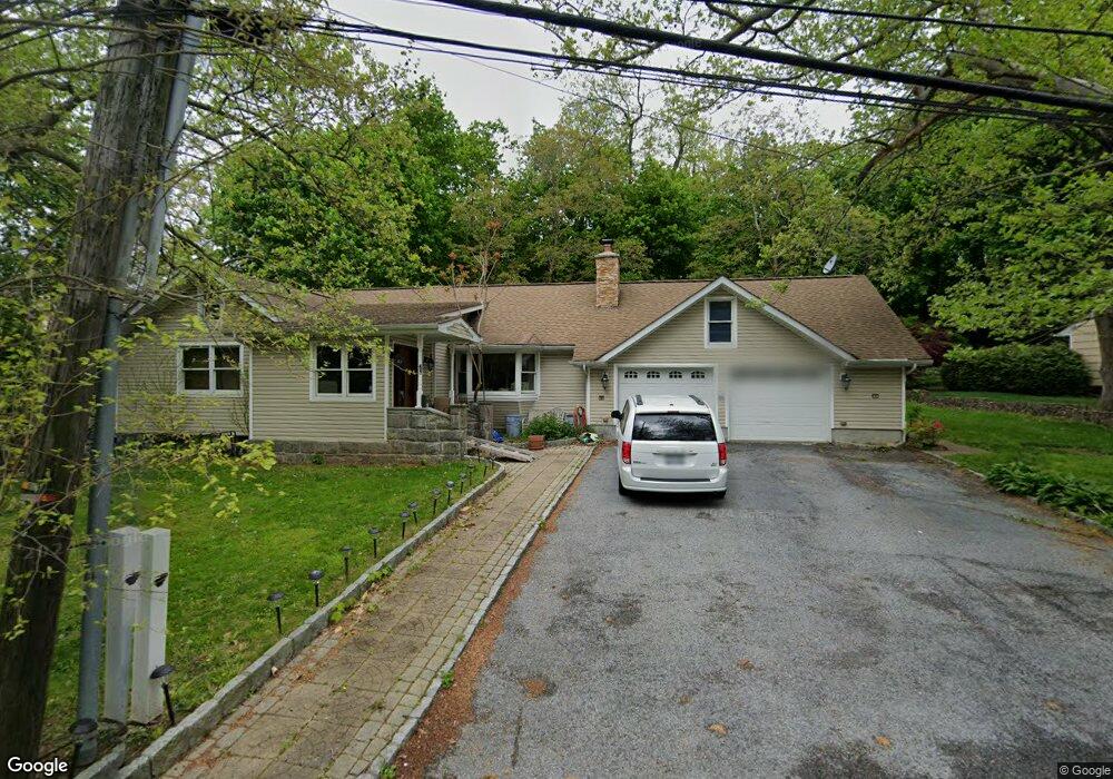 61 Underhill Rd, Ossining, NY 10562 - photo 1