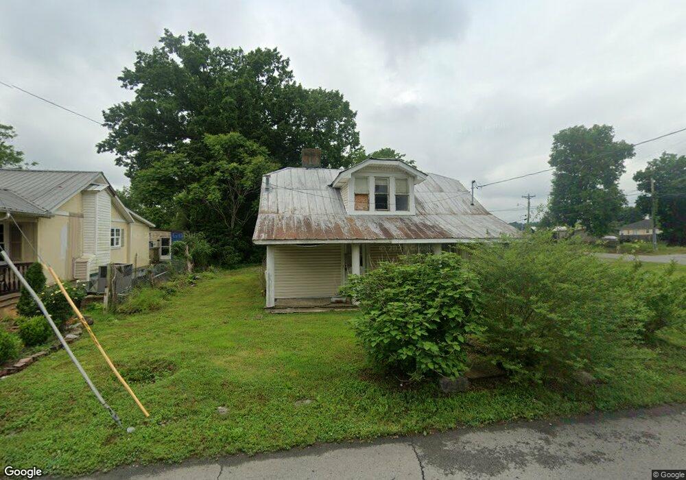 1027 Lipscomb St, Shelbyville, TN 37160 - photo 1