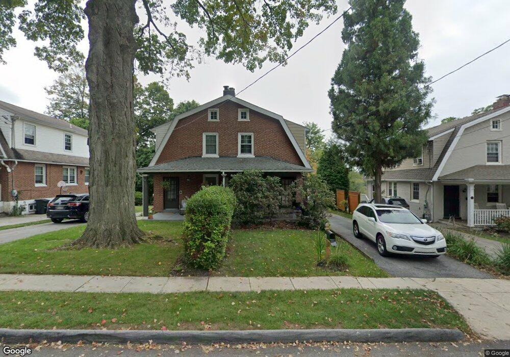 444 Saint Davids Ave, Wayne, PA 19087 - photo 1