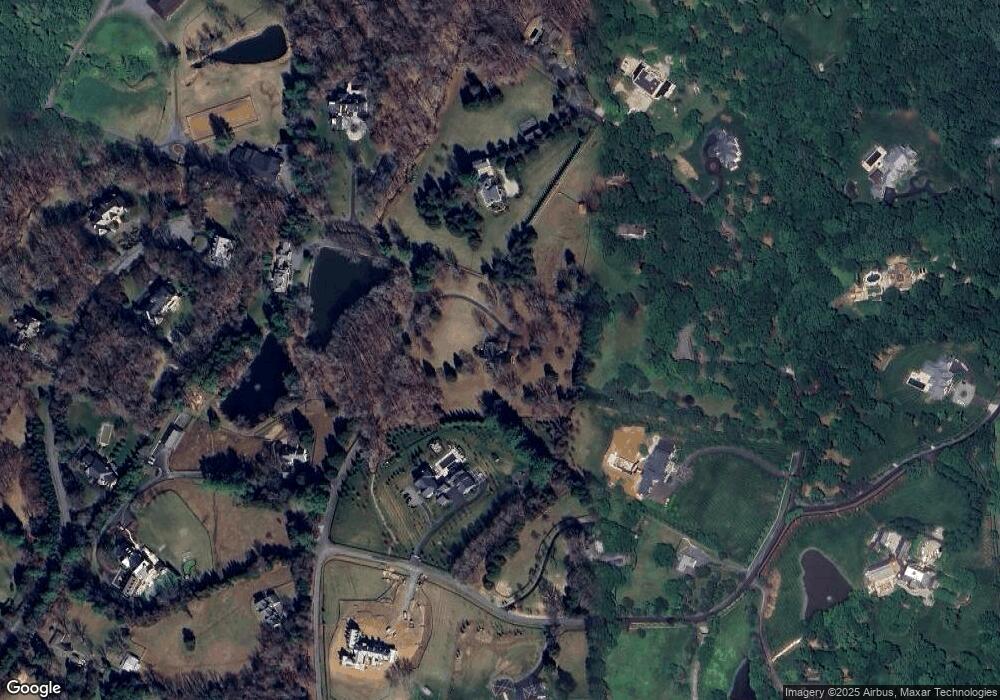 661 Ad Hoc Rd, Great Falls, VA 22066 - photo 1