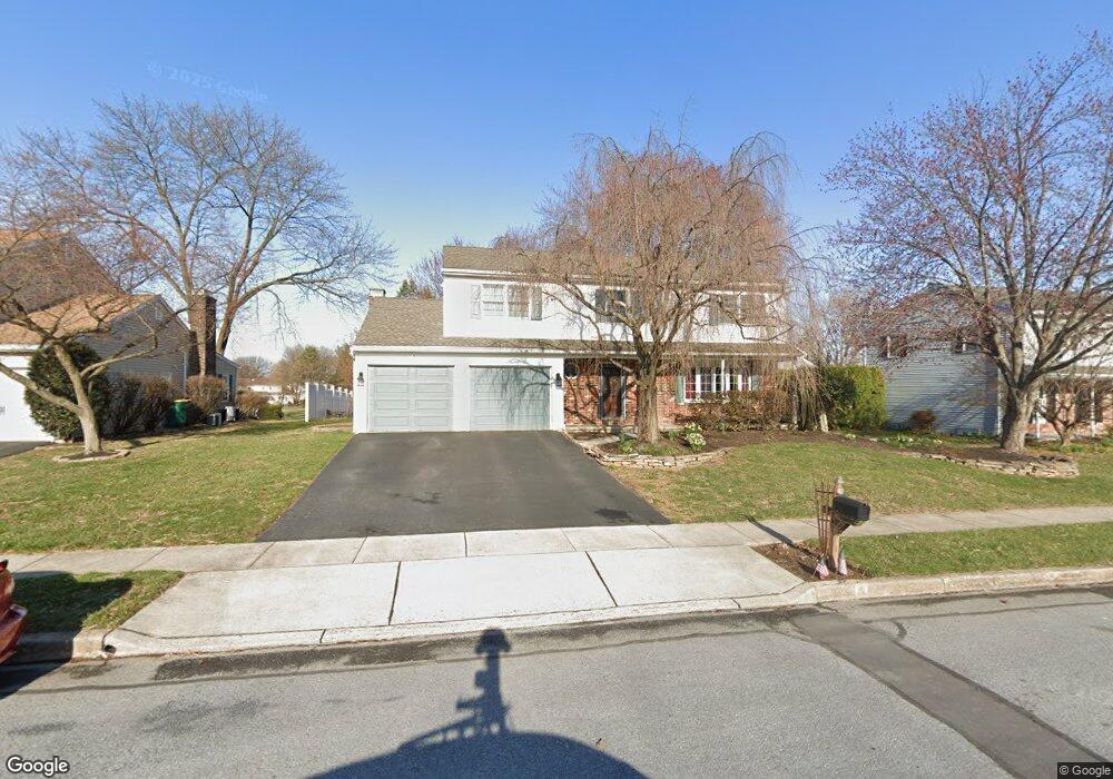 816 Apple Dr, Reading, PA 19610 - photo 1